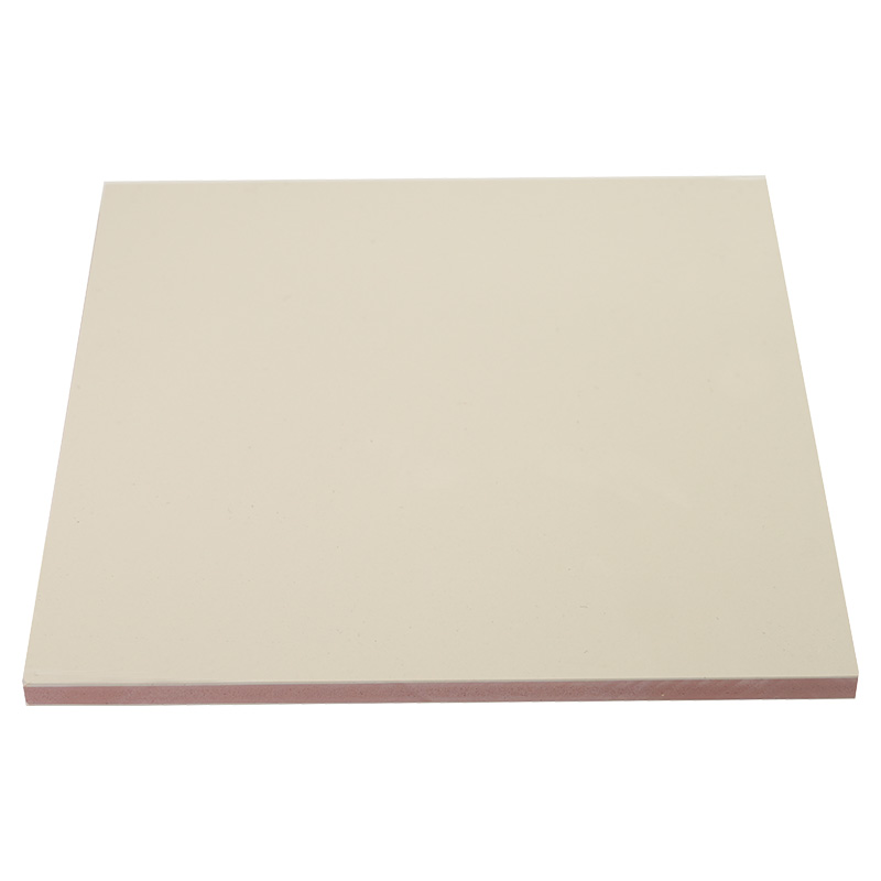 1200mm 너비 9mm 두께 견고한 PVC 통합 벽 패널 충격 방지 목재 Artemisia Red Core Board